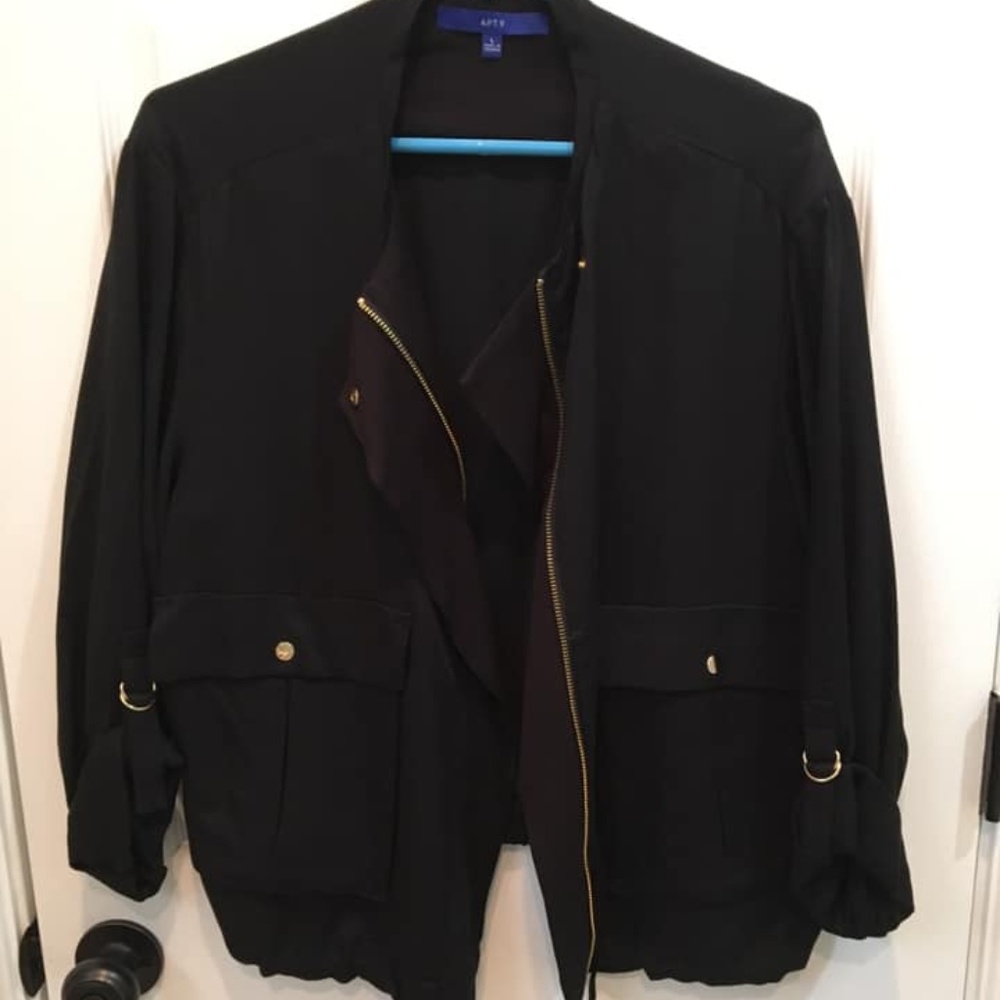 Black Zip Front Jacket/Blazer with Front Pockets